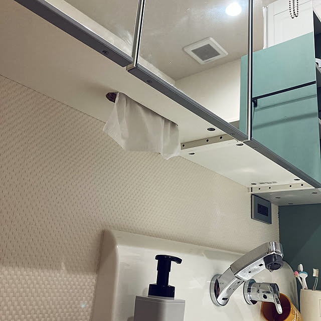 洗面所DIY,ドリルで穴を開けただけ,ドリル,DIY,Bathroom,ランドリールーム uppの部屋