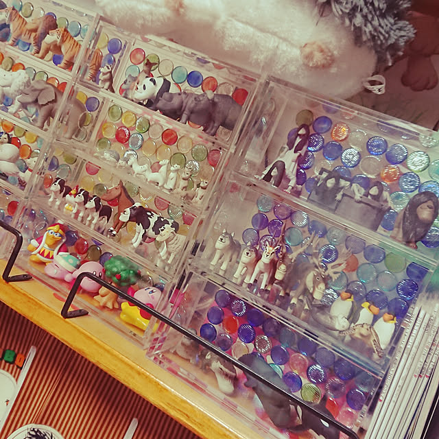 My Shelf,ディスプレイコーナー,レトロ,がちゃがちゃ♫︎,シャクレルプラネット☆,DIY,赤のある暮らし,100均 xxxakyxxxの部屋