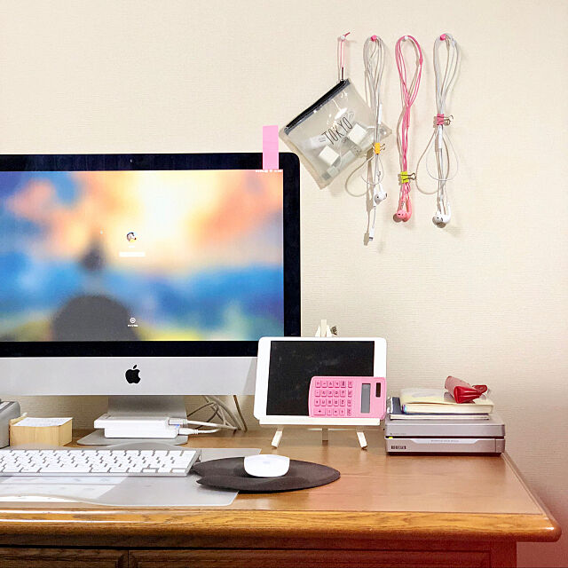 My Desk,取り出しやすく無くさない！,USB等をポーチにin,イヤホン収納,iMac,Macのある部屋,書斎,ワークスペース,仕事場 yoriの部屋