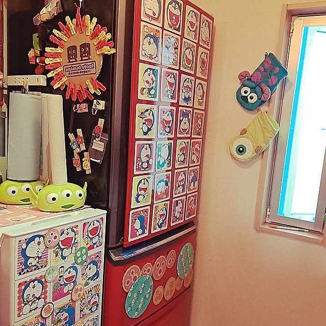 Kitchen,カラフル,レトロ,レトロポップ,昭和レトロ,赤のある暮らし,カラフルインテリア,ドラえもん xxxakyxxxの部屋