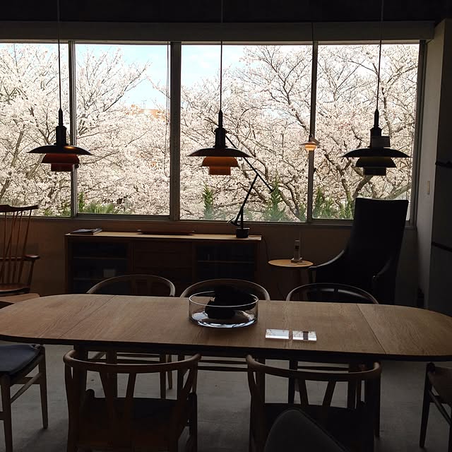 ルイスポールセン,ハーマンミラー,桜,インテリアに花を,借景 yumiの部屋