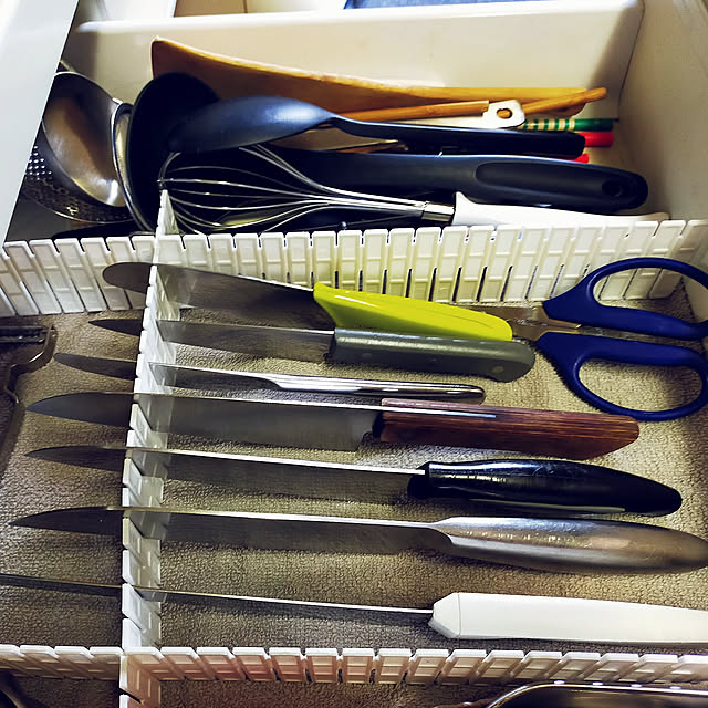 Kitchen,百均diy,包丁収納,包丁スタンド,安上がりな収納,キッチンの引き出しの中,てきとうDIY,ダイソー dan5.3shinの部屋