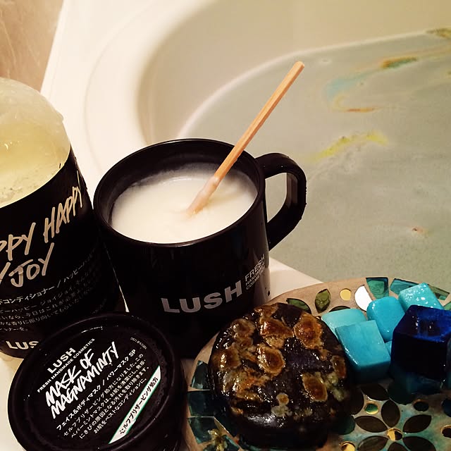 Bathroom,バスボム,パック,固形,せっけん,シャンプー＆コンディショナー,LUSH,ナチュラル,ハンドメイド kitの部屋