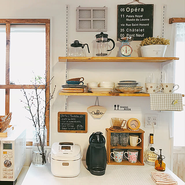 My Shelf,カウンター,カフェスペース,カフェコーナー,Instagram→usagi_home,ナチュラルカントリー,ナチュラルインテリア,北欧インテリア,カフェ風インテリア,食器棚DIY,窓枠DIY,飾り棚,食器,インテリア雑貨,キッチン雑貨 usagi_homeの部屋