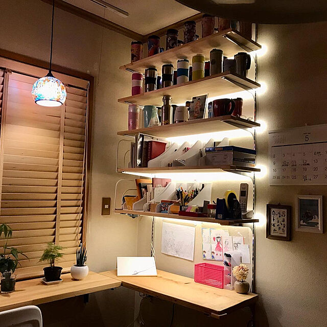 間接照明,DIY,ガチャ柱,テープライト,カウンターテーブル,テーブルランプ,My Shelf rail2railsの部屋