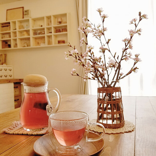 Lounge,ピンク色のハーブティー,お茶の時間,お部屋でお花見,花のある暮らし,お花を楽しむ,4月1日,桜,啓扇桜 totonatuloveの部屋