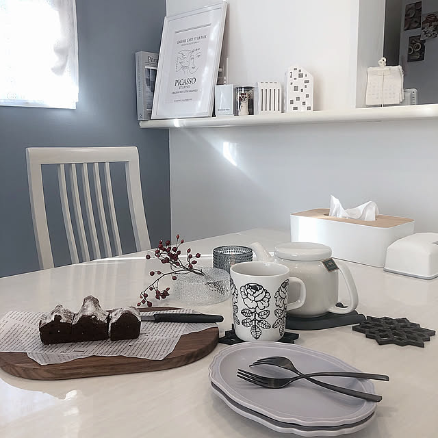 My Desk,カフェタイム,おうちカフェ,おやつ時間,子どもと暮らす,こどものいる暮らし,何気ない日常に感謝して＊,穏やかな日常が戻りますように,癒し,marimekko,マグカップ,ヴィヒキルース,ブラウニー,ねんりん屋,カッティングボード,IKEA,美濃焼 doremiの部屋