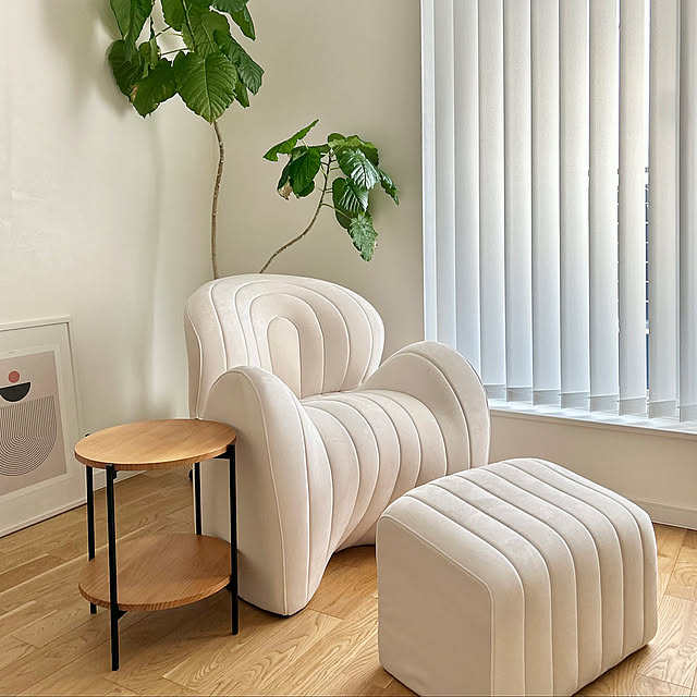 観葉植物,寝室,一人掛けソファ,グリーンのある暮らし,寝室の一角,寝室インテリア,団らんスペース,姿勢,健康チェア,ソロソファ,Style Sofa nashie7474の部屋