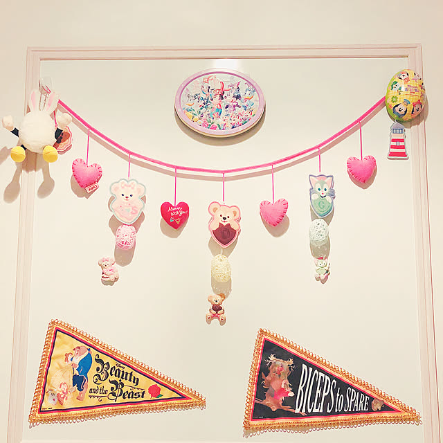 Entrance,ディズニーイースター,うさたま,ファッショナブル,お菓子の缶の蓋を飾ったよ,イースターに向けてもっと飾りたい,イースターディスプレイ,ディズニー,ディズニー大好き Arisaの部屋
