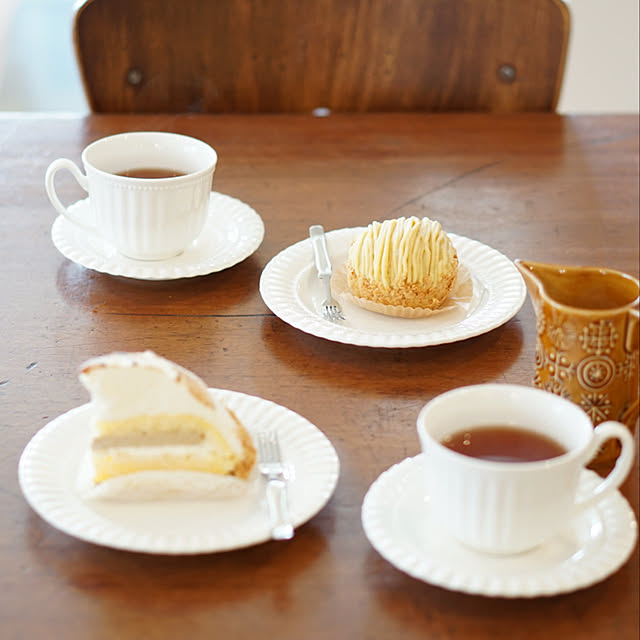 白食器,ケーキ,デコホーム2020InBloomモニター,デコレーションホーム,ニトリデコホーム,デコホーム,海外インテリアに憧れる,暮らしを楽しむ,シンプルな暮らし,赤ちゃんのいる暮らし,インスタ neben_marika,ナチュラルインテリア,マイホーム,新築,My Desk marikaの部屋
