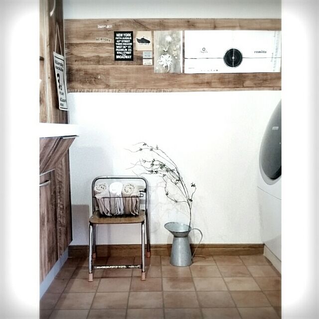 Bathroom,壁紙屋本舗さん,いなざうるす屋さん♡,幼稚園椅子,ニトリのタオル yuriyanaの部屋