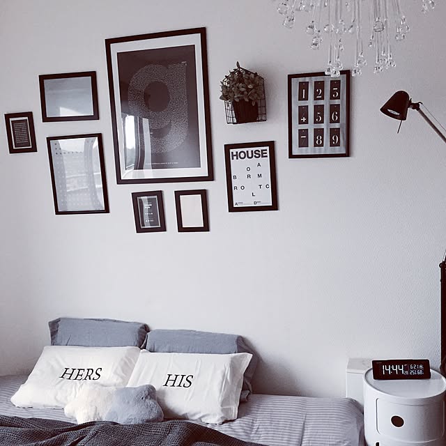 Bedroom,フォロワーさんに感謝♥,ウォールデコレーション,グリーンのある暮らし,IKEA,ニトリ,フェイクグリーン,モノトーン,海外インテリアに憧れる,モノトーンインテリア,100均,フライングタイガー,シャンデリア KMNNの部屋