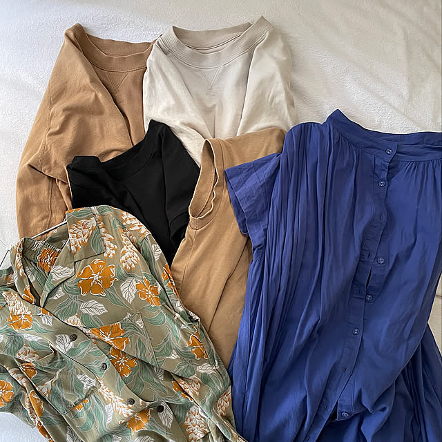 私服の制服化,衣替え　断捨離,断捨離,ひとり暮らし,ミニマリスト,シンプリスト,シンプルな暮らし,ADHD,一人暮らし,大人の発達障害,注意欠陥多動性障害,My Shelf warashibeの部屋