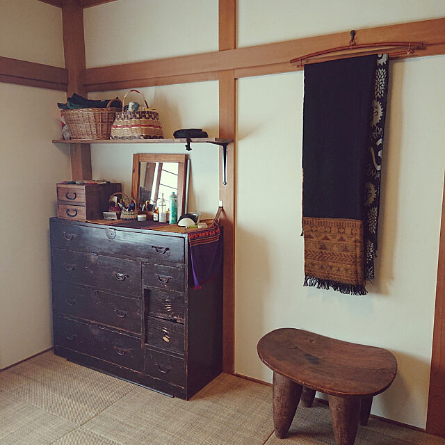 Overview,和室,和箪笥,漆喰壁DIY,半畳畳,雑貨好き,DIY,かご収納,アフリカの椅子 hirominkoの部屋