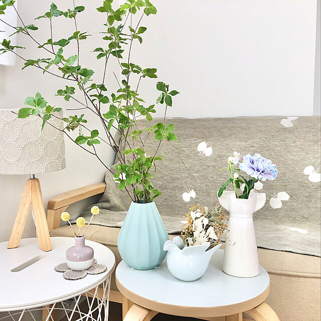 花と緑のある豊かな空間作り☆お気に入りの花器のある風景 | RoomClip mag | 暮らしとインテリアのwebマガジン