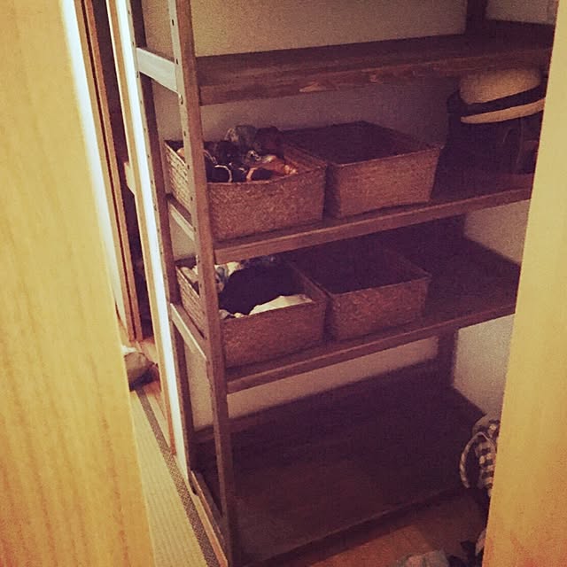My Shelf,明日の準備,ランドリーBox置き場,ひとり1段割り当て,鞄置き場,着替え入れ,3Coins 0228の部屋