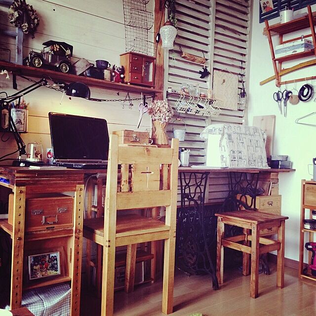 My Desk,DIY,アンティーク,好きなようにごちゃごちゃDIY,アトリエ,ワークデスク,アンティークミシン脚,プレゼントの手作りチェア,DIYデスク lilyの部屋