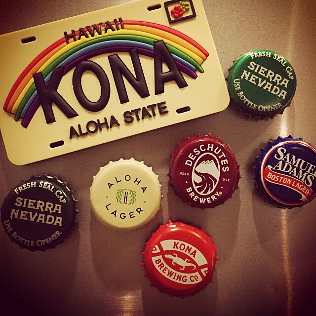 Kitchen,ビールの王冠,DIY,手作り,ボストンビールもあり,ハワイ島 kanakoの部屋