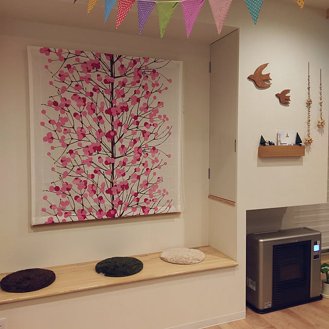 Lounge,インテリアファブリック,Myhome,一戸建て,マイホーム,marimekko,北欧インテリア,roomclip,注文住宅,北欧ナチュラル,ナチュラルインテリア,北欧,ルミマルヤ,マリメッコ,ベンチ収納,イベント参加中,イベント参加 kuu_koko22の部屋