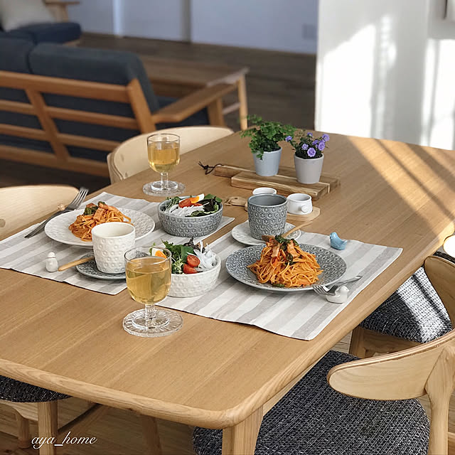 ダイニングテーブル,naturalkitchen,モニター,ナチュラルキッチンの食器,ナチュラルキッチン,二世帯住宅,無垢,漆喰壁,無垢床オーク,新築,シンプルホーム,シンプルインテリア,インテリア,GE290,無垢床,漆喰,二世帯住宅の二階,オーク,My Desk aya_home1225の部屋