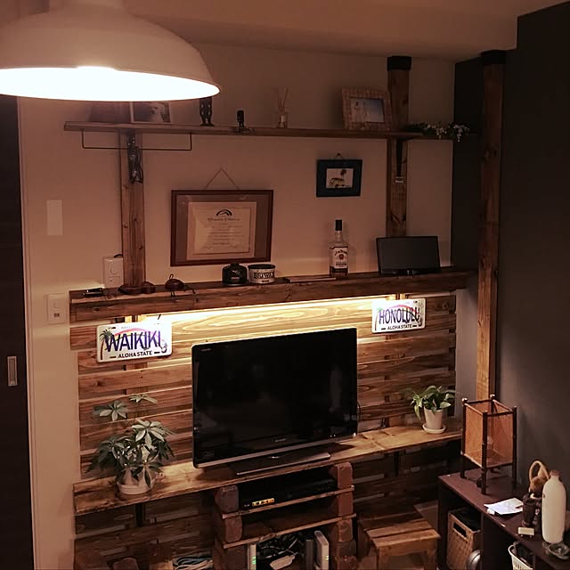 Lounge,テレビ台DIY,BRIWAXジャコビアン,ディアウォール,木,DIY,レンガ,2×4 dondada0707の部屋