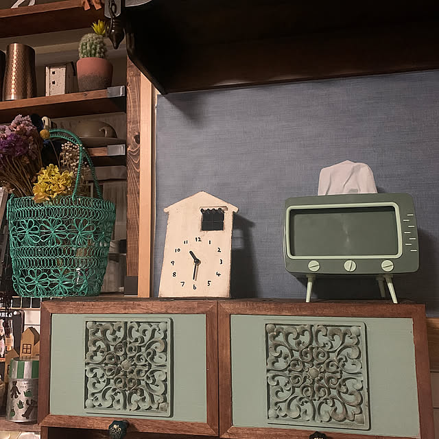 テレビ型ティッシュケース,ミルクペイント,調味料棚DIY,meguko.ryanちゃんの時計,サンキューマート,壁紙リメイク,ティッシュケース,ワイヤーかご,ワイヤー雑貨 Fumiの部屋