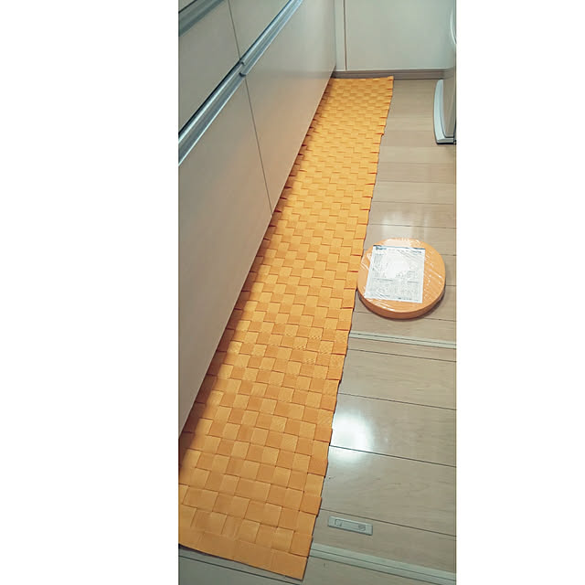 Kitchen,いいね&コメント&フォロー感謝♡,いつもいいね！押し逃げごめんなさい,RCの出会いに感謝♥︎,みてくれて(*^-゜)vThanks!,多肉植物のある暮らし,ハーブのある暮らし,グリーンのある暮らし,お花のある暮らし,観葉植物のある暮らし,ガーデニング,手作りの庭,はんどめいど,ハンドメイド,手作り,PPベルト,PPベルトで手作り,キッチンマット,キッチンマット作りました,木工用ボンド＝速乾アクリア,本日２枚目,クラフトバンドの様に編みました mmpoohの部屋