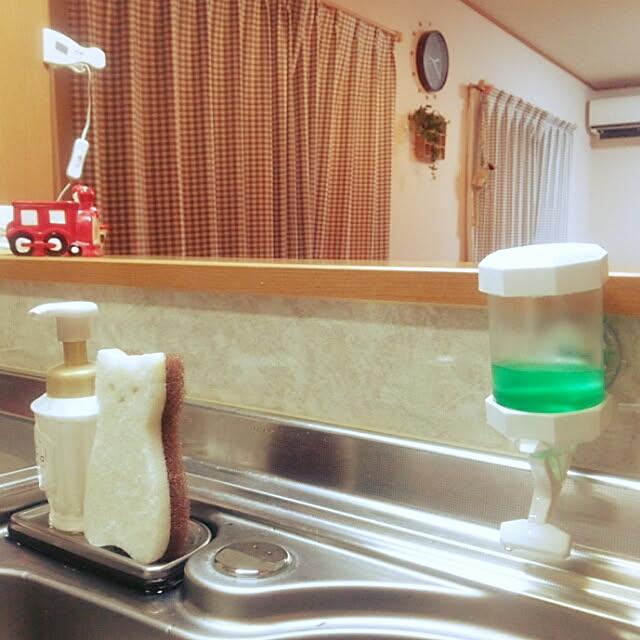 Kitchen,フォロワーの皆様に感謝!,いつもいいねやコメありがとうございます♡,いいね！押し逃げばかりでごめんなさい。,お返事前にごめんなさい,こどもと暮らす。,台所用洗剤,台所用スポンジ,ディスペンサーボトル,楽天ROOMで紹介してます,プロフィールからとべます miiの部屋