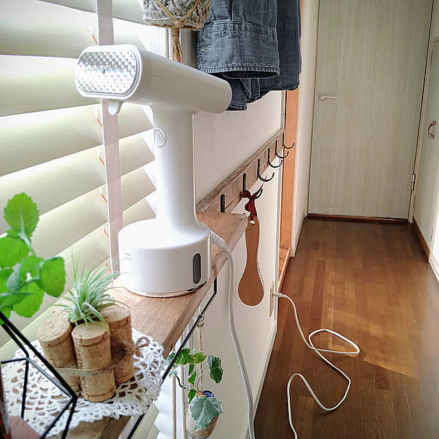 Entrance,暮らしを楽しむ,おしゃれ家電,BRUNOがある暮らし,おうちでBRUNO,築35年以上,シワ伸ばし,除菌＆消臭,モニター投稿,BRUNO,スタイリングハンディスチーマー,暮らしのハンドブック2022,スチーマー,DIY yumiの部屋