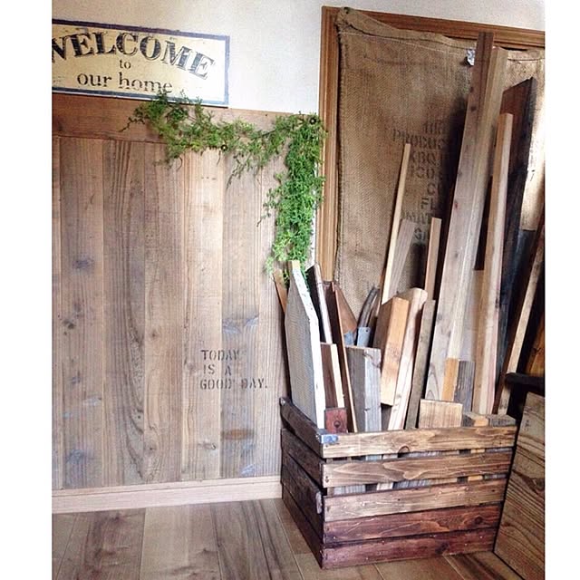 Entrance,収納,端材収納,ジュートタペストリー,端材,フェイクグリーン,足場板,板壁,木材,DIY,男前,ヴィンテージ風,見せる収納,ウッドプロ,WOODPRO akkyの部屋