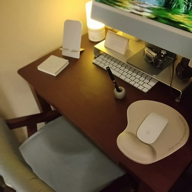 My Desk,掃除,夜の1枚,パソコンデスク,ラコレ,LAKOLE Forest_Umbrellaの部屋