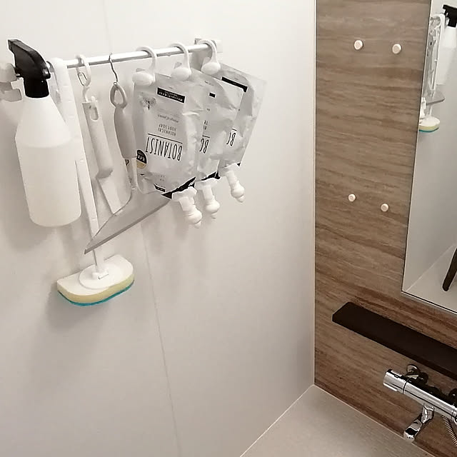 Bathroom,収納,セリア,ダイソー,100均,無印良品,#吊り下げ,#吊り下げ収納,#シャンプーボトル,ボディーソープボトル,#シャンプー,#ボディソープ,#ボタニスト,3COINS Norikoの部屋