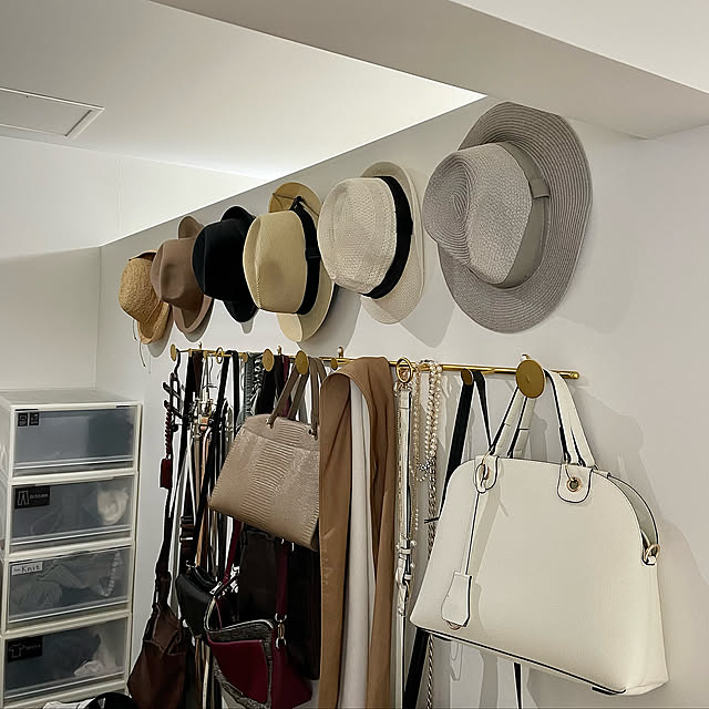 フック,バッグ収納,ウォークインクローゼット,帽子収納,Bedroom Kaneyukiの部屋
