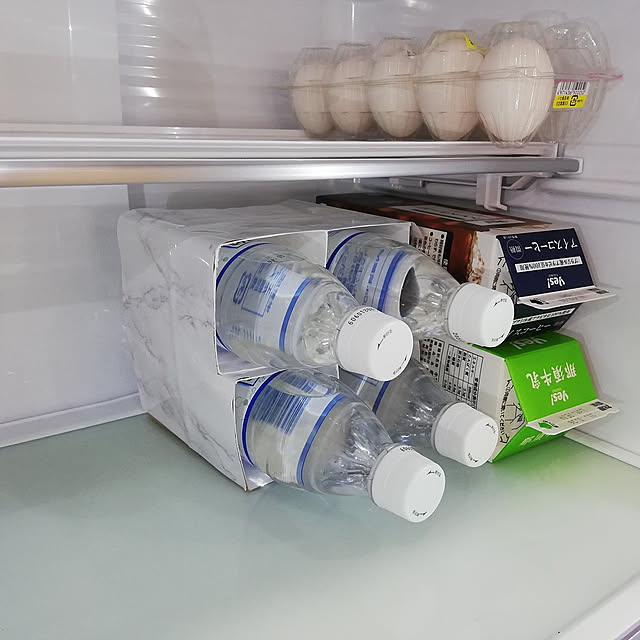 10分でできる,冷蔵庫,冷蔵庫収納,冷蔵庫の中,炭酸水,炭酸水収納,牛乳パック,牛乳パックリメイク,リメイクシート,Daiso,DAISOリメイクシート,ダイソー,ダイソーリメイクシート lomane124の部屋