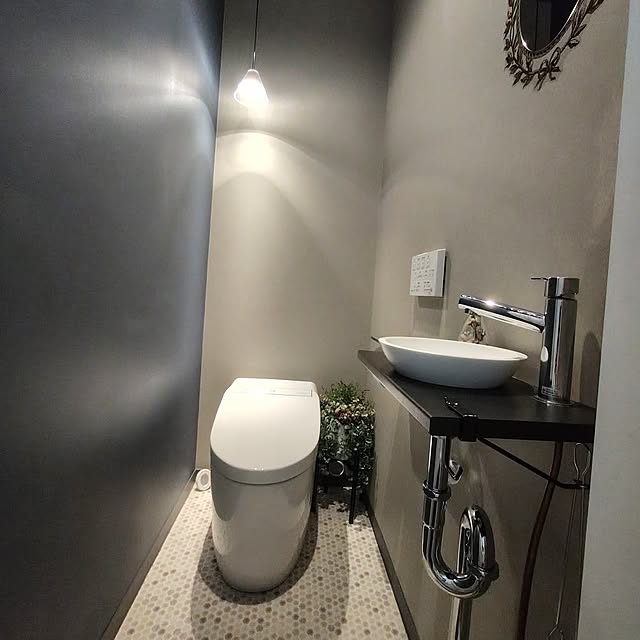 Bathroom,アクセントクロス,ネイビー,フェイクグリーン,ペンダントライト,グレーインテリア nahoの部屋