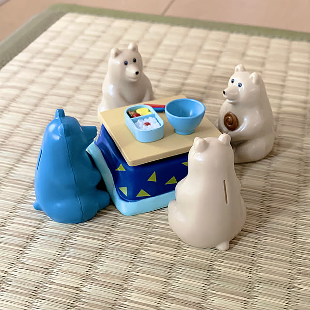 クレヨンしんちゃん,ガチャガチャ,い草,ヒコラー,白くま貯金箱ガチャ,しろくま貯金箱,Overview,イケヒコ,見て頂き感謝です♪,白くまなのに寒がり,青くまの存在感 reichelの部屋
