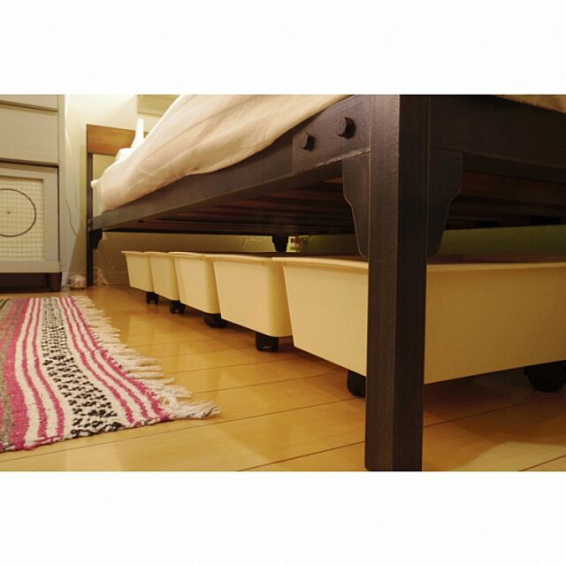 お部屋の収納力を上げる ベッド下収納の作り方アイデア Roomclip Mag 暮らしとインテリアのwebマガジン