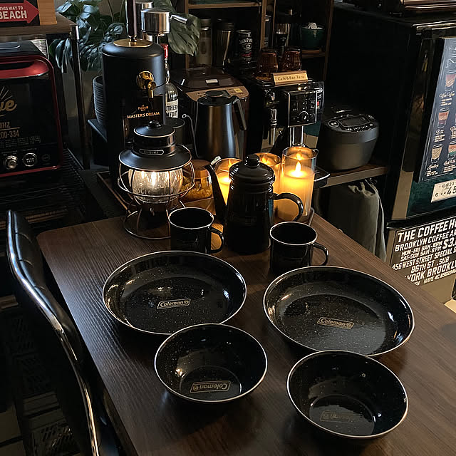 Kitchen,Coleman,賃貸インテリア,2LDK 賃貸,バーカウンター,男前インテリア,ブラウン×ブラック,カフェバー風,おうち時間,リラックスタイム♪,ホームバーのある暮らし,TERA’S BAR,キャンプギア teraの部屋