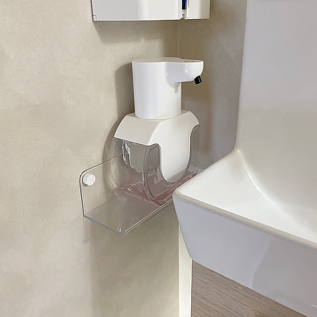 Bathroom,TOTO,手洗い器,ペーパータオルホルダー,ペーパータオル,トイレの棚,ディスペンサー置き場,ハンドソープディスペンサー置き場,ハンドソープディスペンサー,セリア,ネジの替わりになるプッシュピン,アクリルウォールラック,隙間活用,一軒家,注文住宅,3人暮らし,こどもと暮らす asuの部屋