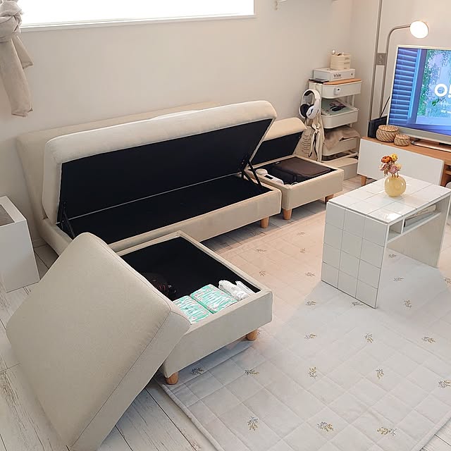 Lounge,北欧インテリア,モニター応募投稿,海外風インテリア,北欧,北欧ナチュラル,H&M HOME,LEDライト,皆さんとの出逢いに感謝♡,洗えるラグ,ニトリデコホーム,いつも見てくれてありがとうございます♡,収納付きソファー,ファブリック,ポータブルライト,エア・リゾーム インテリア mri96の部屋