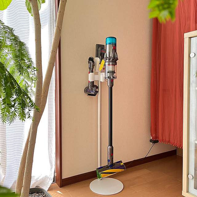 Lounge,コードレス掃除機,dyson v12detect slim,ダイソン,ダイソン掃除機,楽天で買ったもの,コードレスクリーナー,掃除機,スティック掃除機 65-24oxoの部屋