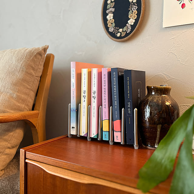 My Desk,本立ての代用品,鍋ぶたオーガナイザー,IKEA,ナチュラルインテリア,北欧インテリア,観葉植物のある暮らし siosai10の部屋