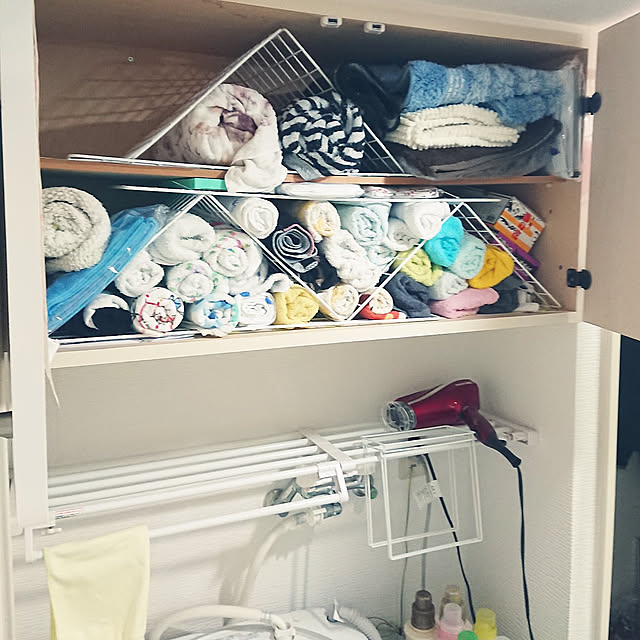 Bathroom,洗濯機まわりの収納,吊り戸棚,ダイソー,ワイヤーネット,ワイヤーネットDIY,三角収納 GARAGEDRiVE443Kの部屋