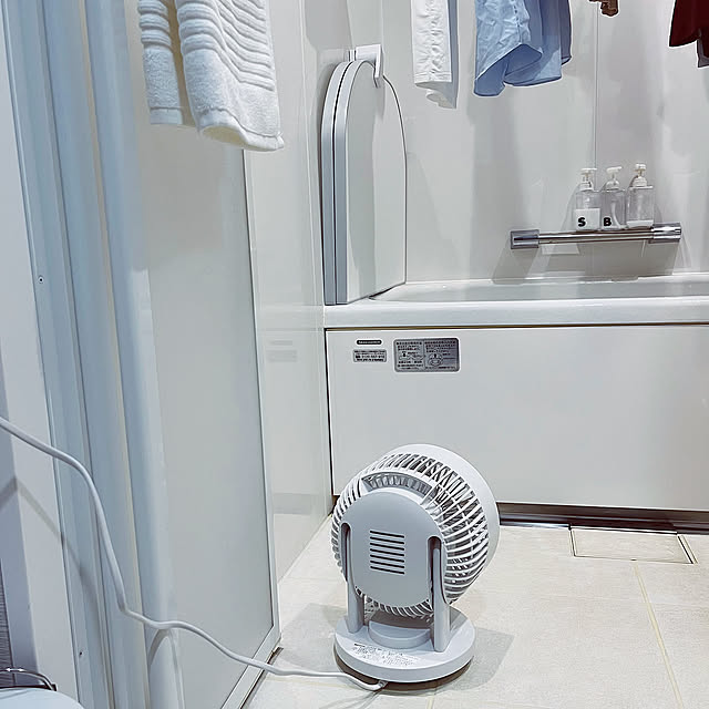 Bathroom,部屋干し,2台買いました,無印良品サーキュレーター,シンプル,ホワイトインテリア,賃貸,2LDK賃貸マンション muraの部屋