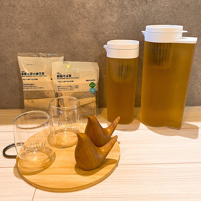 冷たいドリンク,無印良品,毎日フル活用,お茶入れ,ドアポケット用,無印アクリル冷水筒,1リットルボトル,アクリル冷水筒 冷水専用約２Ｌ,アクリル冷水筒,2022.7.8,日用品,賃貸でも諦めない,インダストリアル,DIY女子,マンション暮らし,マンションインテリア,大人インテリア,賃貸インテリア,心地よい暮らし,フォロー嬉しいです,イイネありがとうございます♪,黒豆茶,お茶パック,無印お茶,ヘビロテアイテム,夏の必需品,大豆の黒豆茶 pippiの部屋