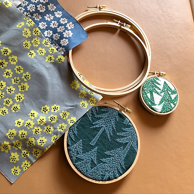 Lounge,やっと届いた♡,刺繍枠でファブリックパネル,ミナペルホネン,暮らしの一コマ,ハンドメイド,マリメッコ,木が好き♡,木のぬくもり nikoの部屋