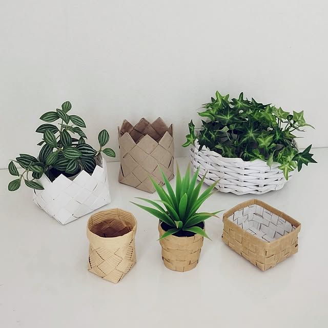 ナチュラル,IKEA,トイレットペーパー,リサイクル,手作り,カゴ,リメイク,小物入れ,白い,シンプル,モノトーン,ホワイトインテリア,フェイクグリーン,ナチュラルインテリア,ホワイト,工作,鉢カバー,トイレットペーパーの芯リメイク,緩衝材,古紙,白黒グレー,材料費０円,子供の工作,貧乏性,シンプルホワイト,鉢カバー手作り,トイレットペーパーの芯,モノトーンインテリア,イベント参加,すっきり暮らす,芯,もったいない病,ナチュラルな色合い,FEJKA,買わずに済ます,カレンダーの裏,SDGs,買わずに作る,使い終わったもの,使い終わったものを活用,材料費ほぼ０円,紙製緩衝材,緩衝材の再利用,クラフトバンドの替わり,カゴを編む,緩衝材つき封筒,再利用で作る,ハンドメイド,My Shelf SSSSSの部屋