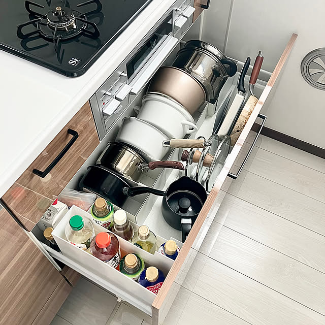 Kitchen,ブックエンド,フライパン収納,コンロ下収納,引き出し収納,ダイソー,100均,ファイルボックス,シンプルナチュラル,スッキリ化計画,使いやすい収納を目指して,DIY♡,100均で整理収納 miiの部屋