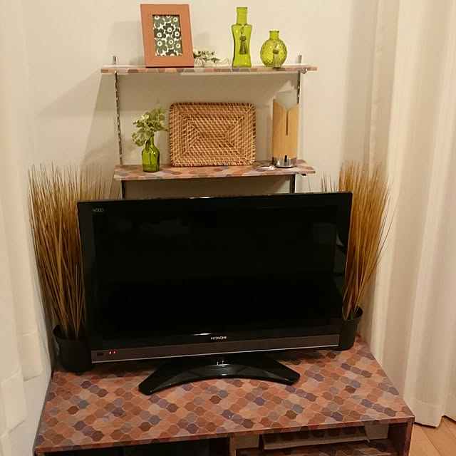 My Shelf,プチプラインテリア,リメイク,マステでイメチェン,マステ,テレビボード,イケア,ガチャ棚,たなDIY,小瓶,グリーンカラー,アタ,アロマディフューザー,フォトフレーム,マリメッコポストカード,IKEA FEJKA,人工観葉植物,mt CASA,モロッカン柄,マスキングテープ bebikoの部屋