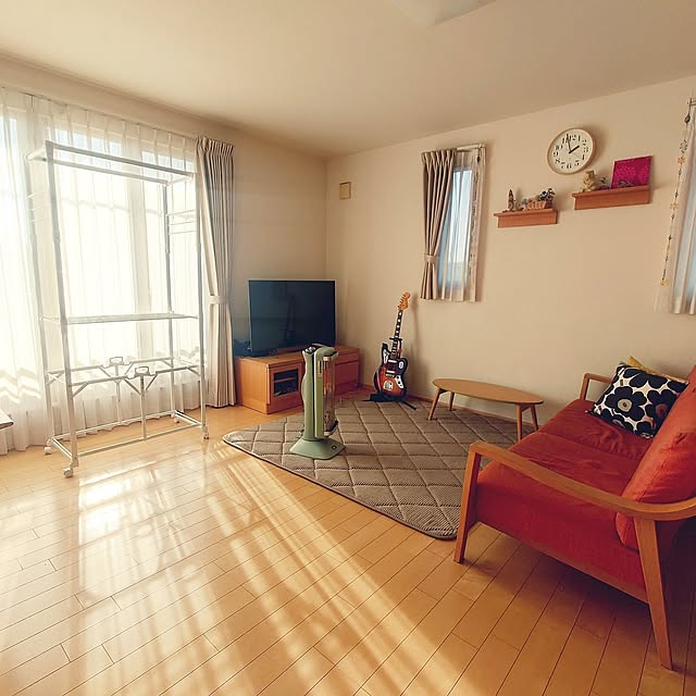 Lounge,買ってよかったもの,部屋干し問題,おうち時間,アラジングラファイトヒーター,アラジンのある生活,マリメッコ,室内干し,室内物干し,ニトリ nicoの部屋